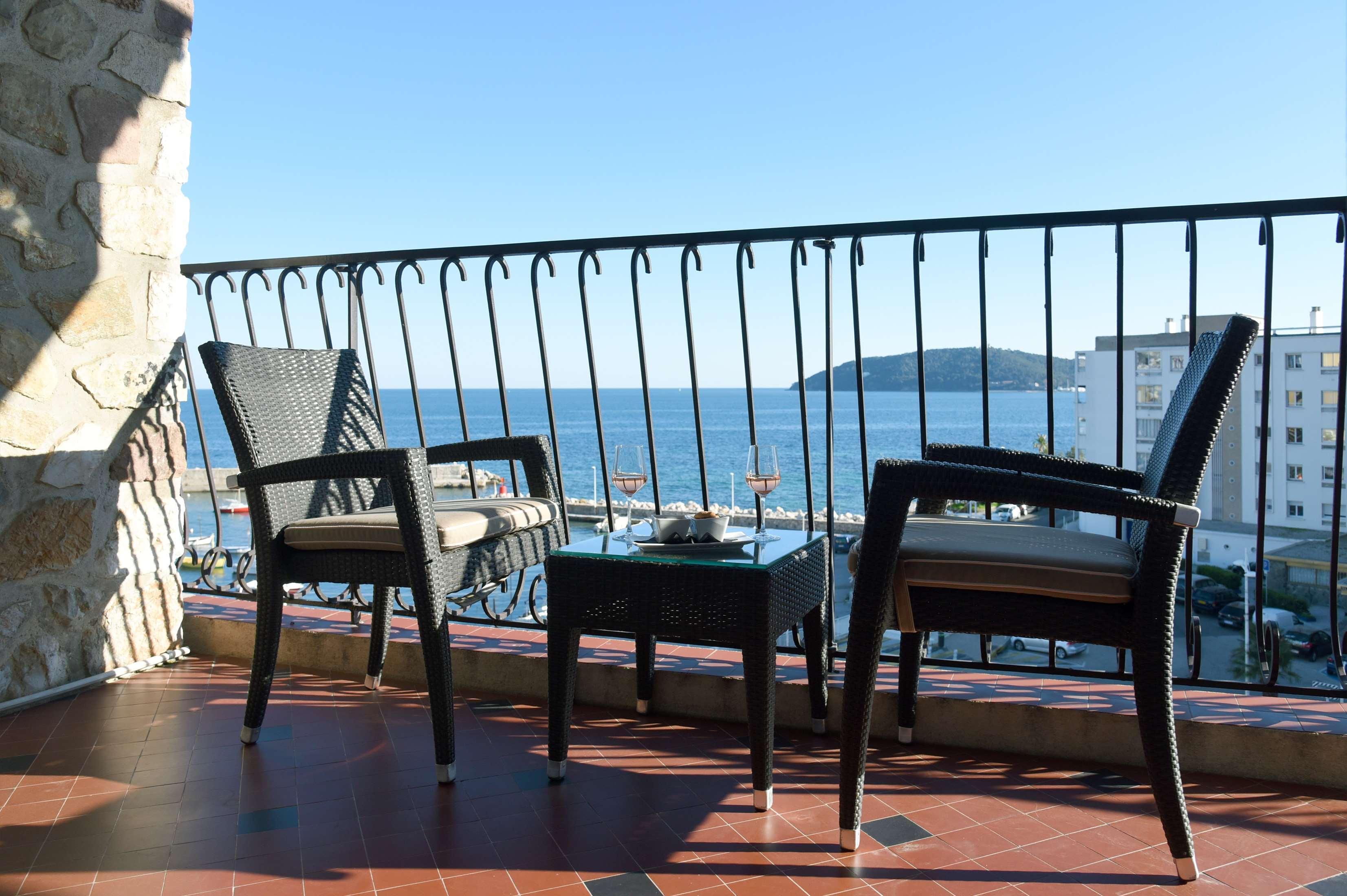 Best Western Plus La Corniche Тулон Екстериор снимка