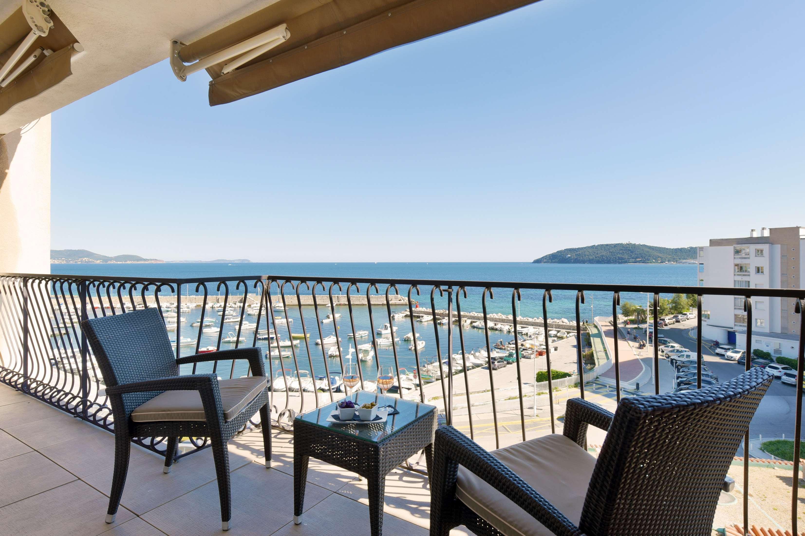 Best Western Plus La Corniche Тулон Екстериор снимка