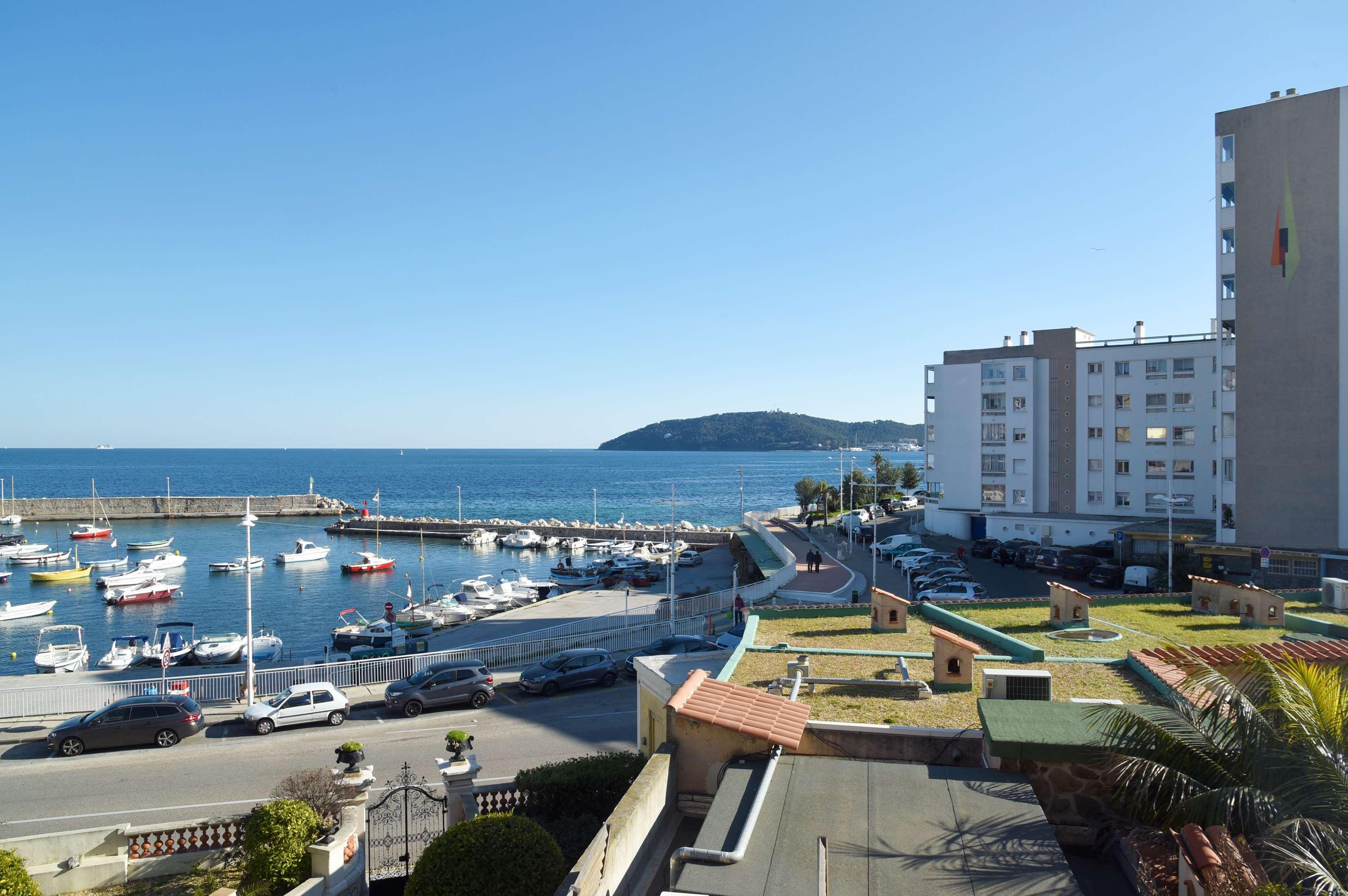 Best Western Plus La Corniche Тулон Екстериор снимка