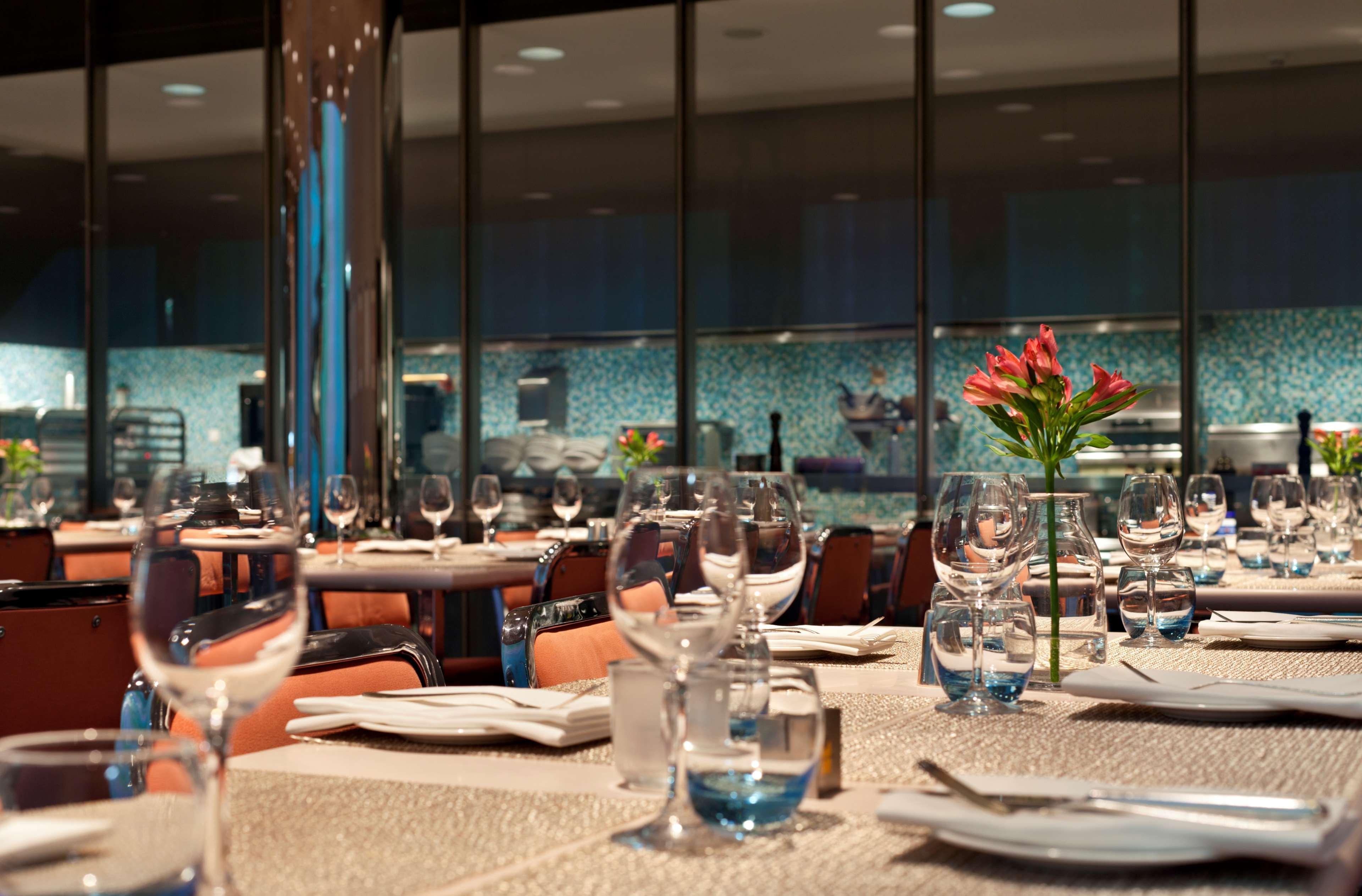 Best Western Plus La Corniche Тулон Екстериор снимка